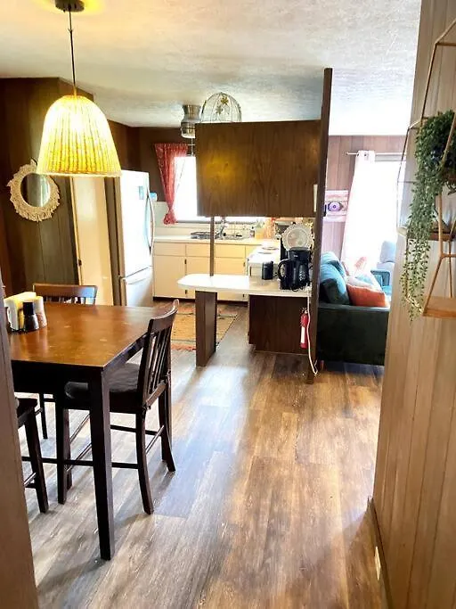 The Hilo Homebase - Charming 3 Bedroom Hilo Home, With Ac! 0*,  United States