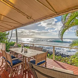Waimea Bay Shoreline House Holiday home